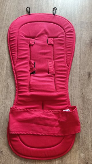 Funda verano Bugaboo color rojo.