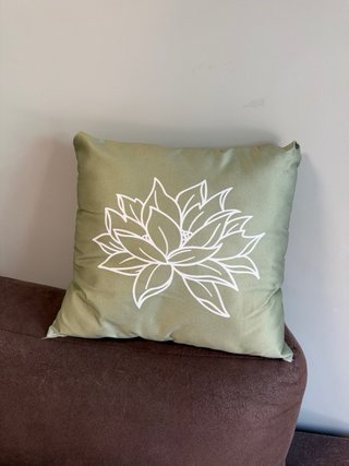 Almohada Serie White Lotus Decorativa