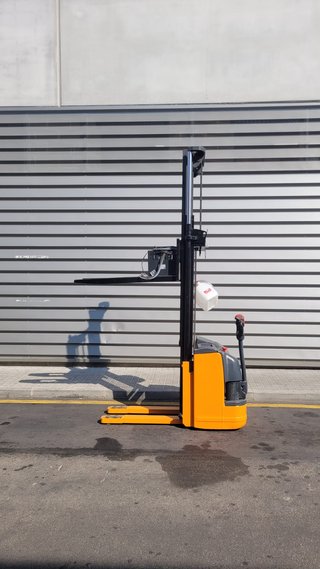 Apilador eléctrico REF.3222