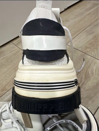 Zapatillas Philipp Plein grises y blancas