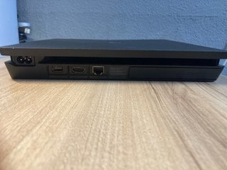 PS4 Slim Sony Negra