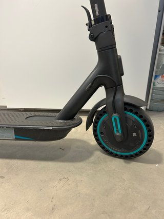 Xiaomi Mi Electric Scooter Pro 2 Mercedes-AMG