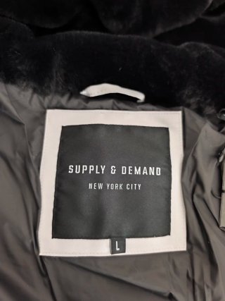 Cazadora Tres Cuartos Supply Demand Gris Claro