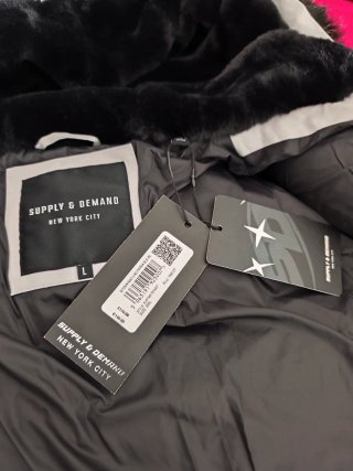 Cazadora Tres Cuartos Supply Demand Gris Claro