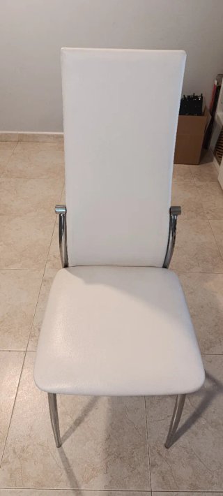 Mesa comedor extensible + 4 sillas