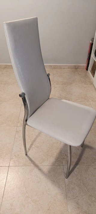 Mesa comedor extensible + 4 sillas