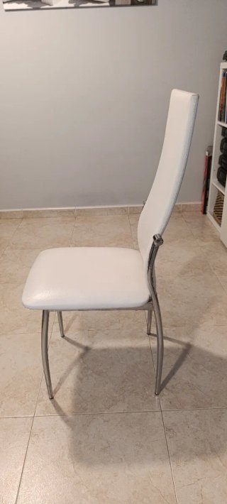 Mesa comedor extensible + 4 sillas