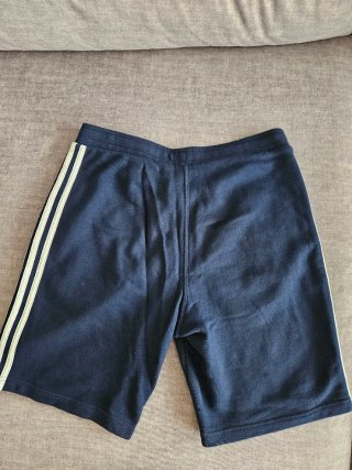 Pantalón corto Adidas azul