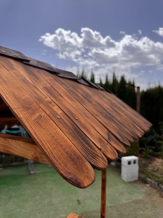 Mesa de madera para eventos desmontable