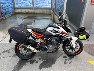 KTM Duke 125 2019 - 10.000 km + Accesorios