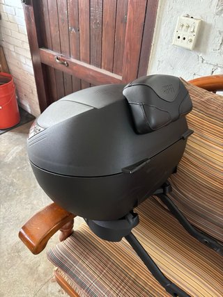 Caja Baúl Givi Moto