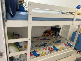 Litera madera IKEA