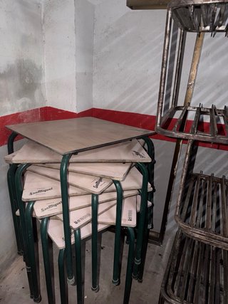 Mesas Terraza Plástico Jardín a 6€ cada una