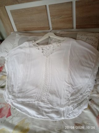 Blusa blanca manga murciélago talla única