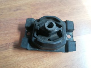 Soporte motor Mercedes W638