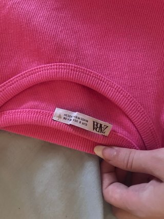 Camiseta tirantes Zara rosa Talla S