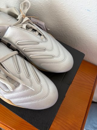 Adidas plateadas talla 42