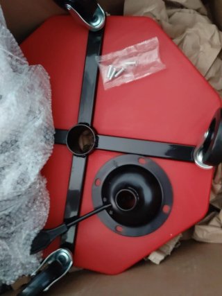 Silla Mecánica con Bandeja y Ruedas