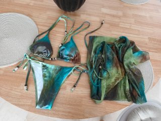 Bikini Shein Talla M con Pareo