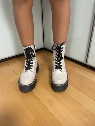 Botas militares beige con plataforma