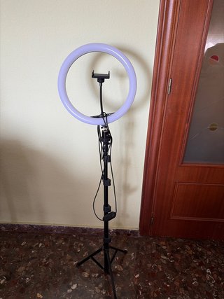 Aro de luz LED con trípode