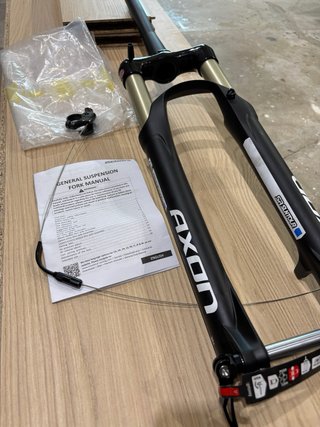 Horquilla SR Suntour Axon Bloqueo Sin Uso