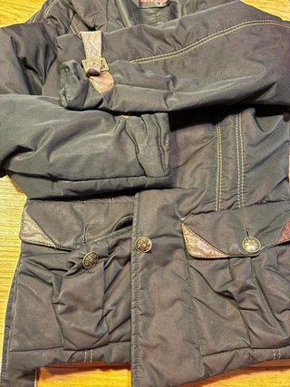 Chaqueta anorak corta negra y gris