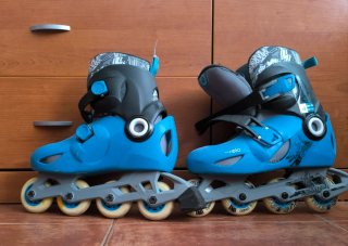 Patines en línea azules talla 34-36