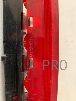 Luz de freno central Ford Focus usado
