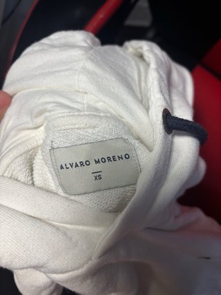 Sudadera Álvaro Moreno con capucha