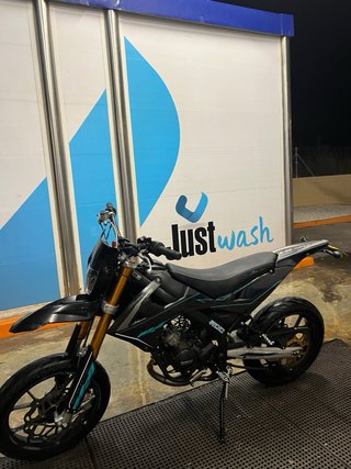Rieju MRT Pro 49cc Supermoto Negra/Azul