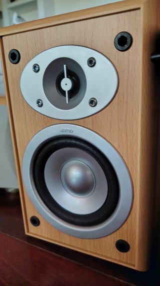 Altavoces Jamo 4x E  35UR y central E 3CEN