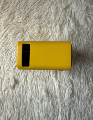 Mini Proyector LED WiFi Amarillo