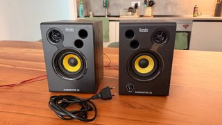 Hercules DJMonitor 32 - 2x15W RMS Altavoces