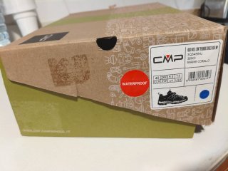 Zapatillas senderismo CMP azul y rojo