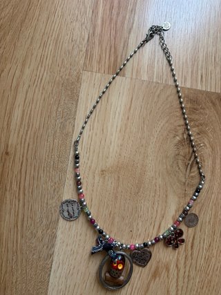 Collar decorativo multicolor