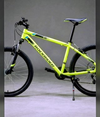 Bicicleta Rockrider, cámara de alante picada