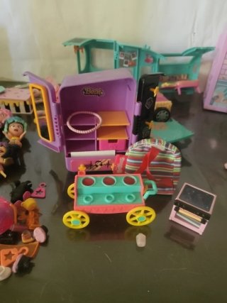 Lote Juguetes Muñecas y Accesorios