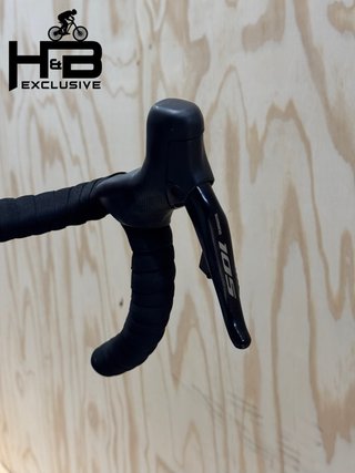 BMC Roadmachine FIVE Carbon Shimano 105 Di2 2023