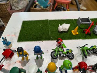 Lote Playmobil: Figuras y Vehículos