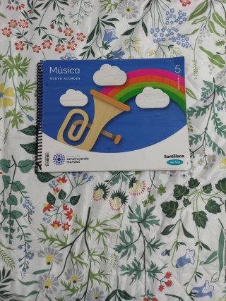 Libro música 5 de primaria, Santillana