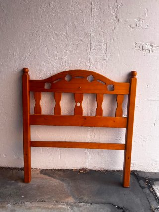 Cabecero de cama de madera