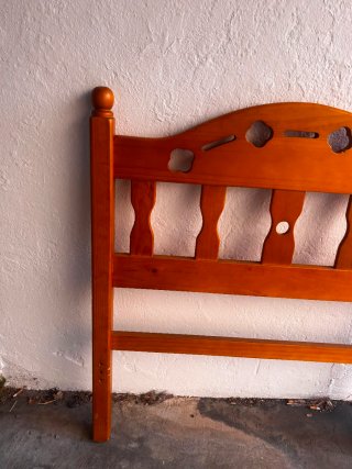Cabecero de cama de madera