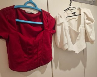 Conjunto Crop Tops Rojo y Blanco.