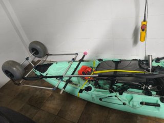 Kayak aletas + motor gasolina y estabilizadores