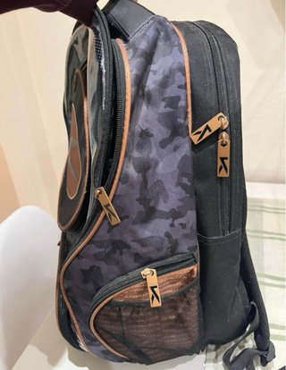 Mochila Padel Kombat Troya Negra y Bronce