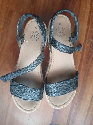 Sandalias NYC Talla 38