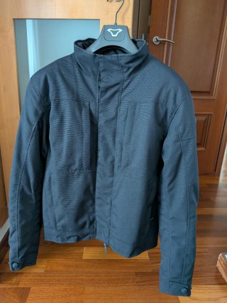 Chaqueta ARMURE Urbana Negra