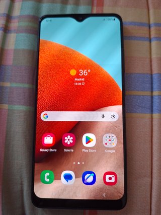 Samsung A32 4GB RAM 128GB Almacenamiento