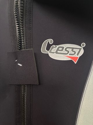 Traje de buceo Cressi.